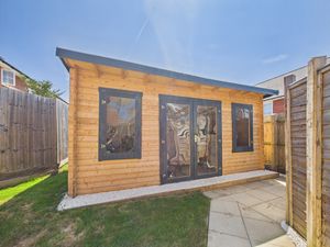 Garden Room- click for photo gallery
